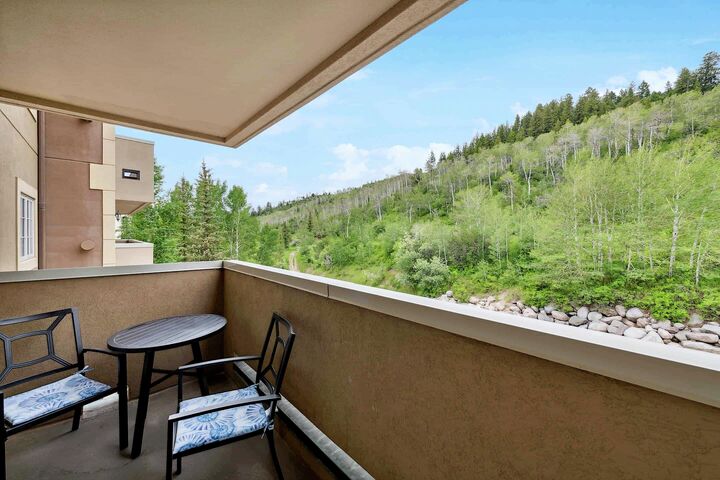 #333 - Balcony
