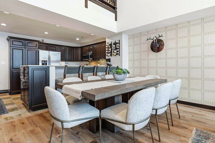 #431 - Dining Area