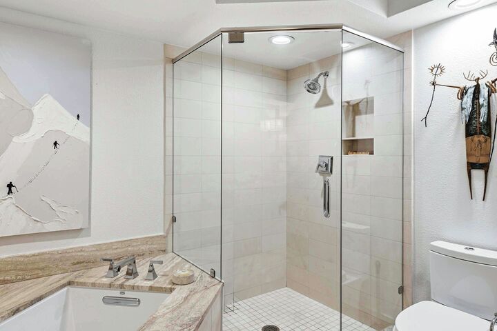 #431 - Master Ensuite Bathroom