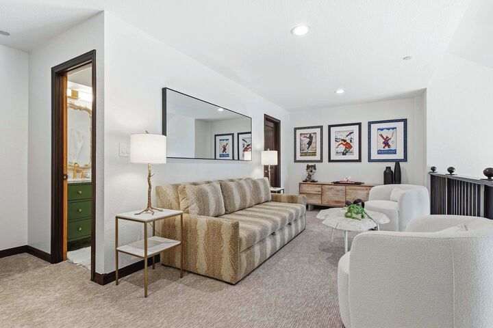 #431 - Loft Sitting Area