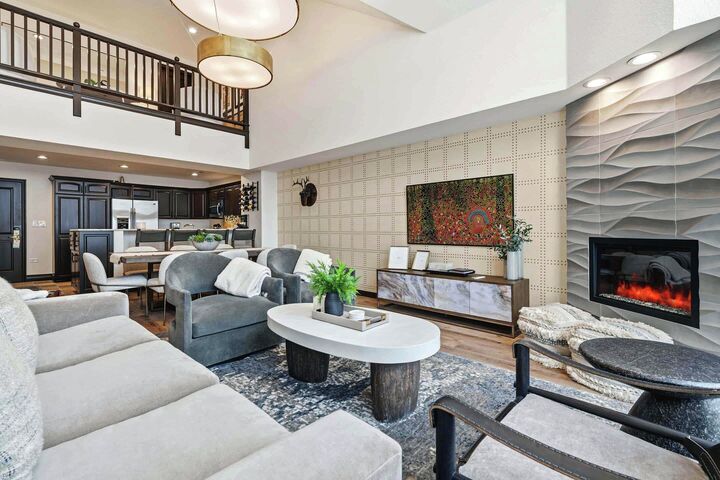 #431 - Living Area