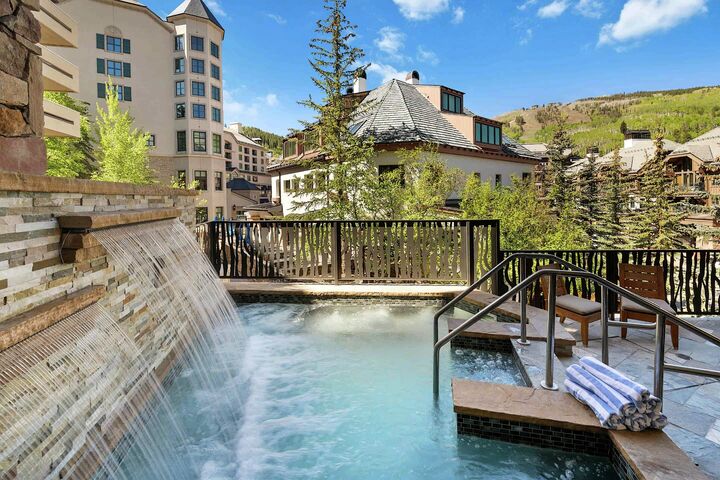 Outdoor Hot Tub