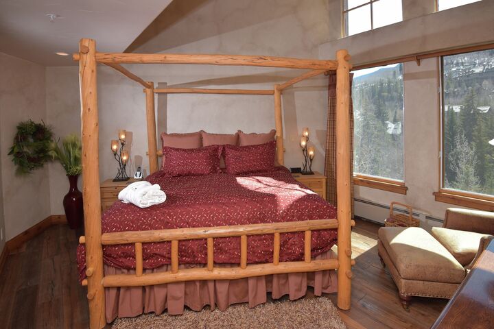 4 Bdrm + Loft - Bedroom