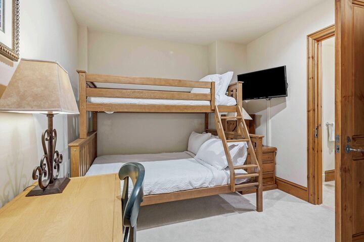 #201 - Den with Bunk Beds