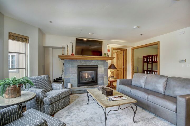 1 Bdrm + Den - Living Area