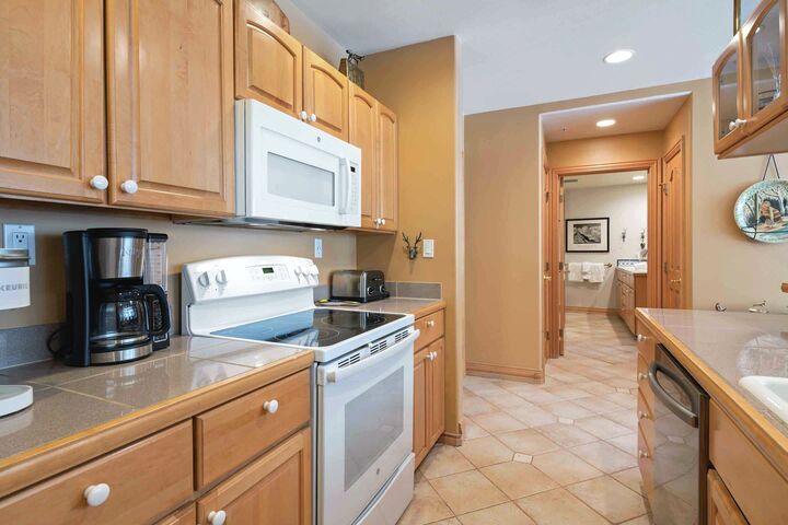 #206 - Kitchen