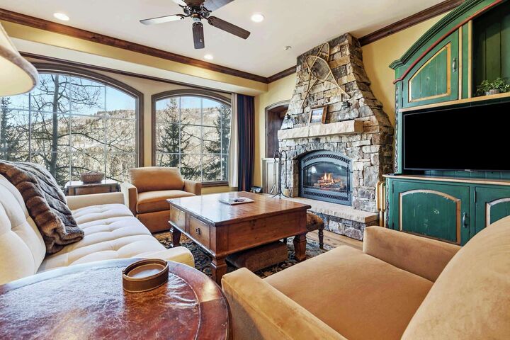 #303 - Living Area