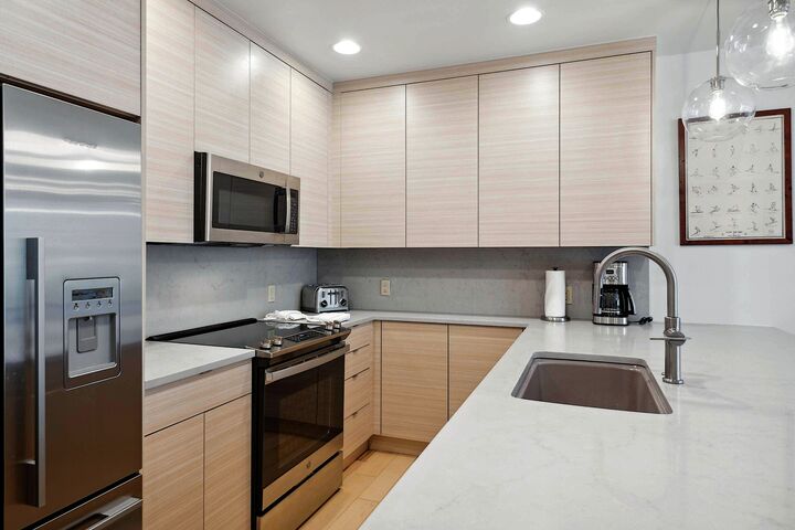 #204 - Kitchen