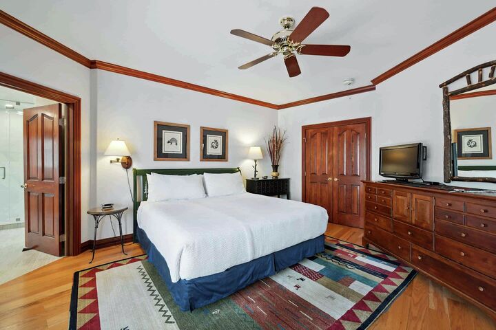 #107 - Master Bedroom