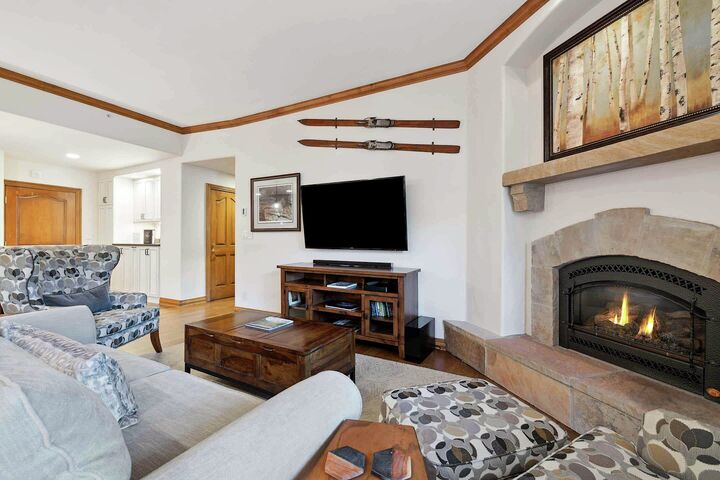 #305 - Living Area