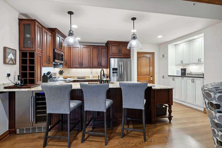 #305 - Kitchen