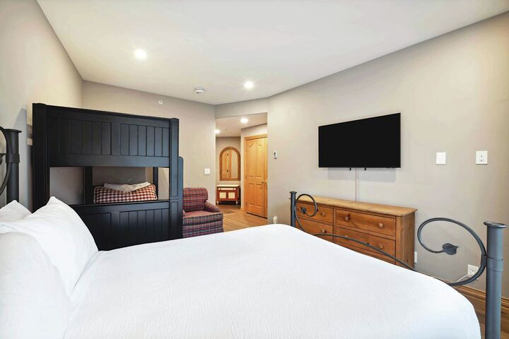#101 - Bedroom