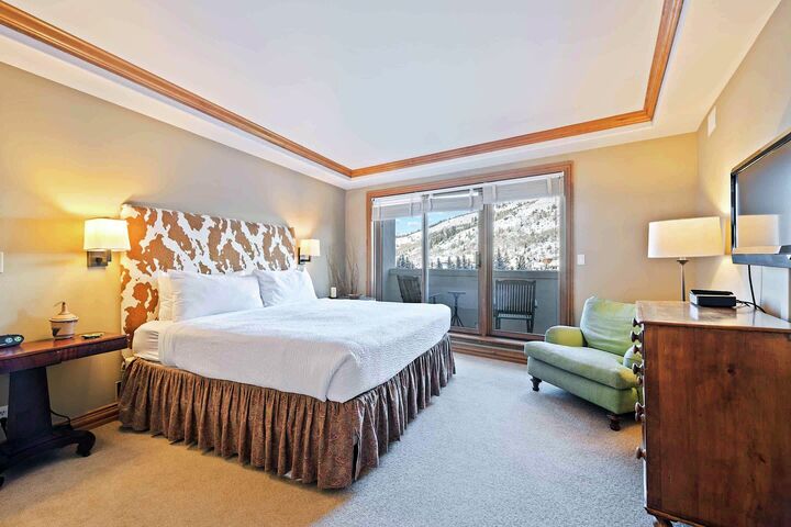 #405 - Bedroom