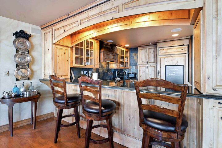 #405 - Kitchen