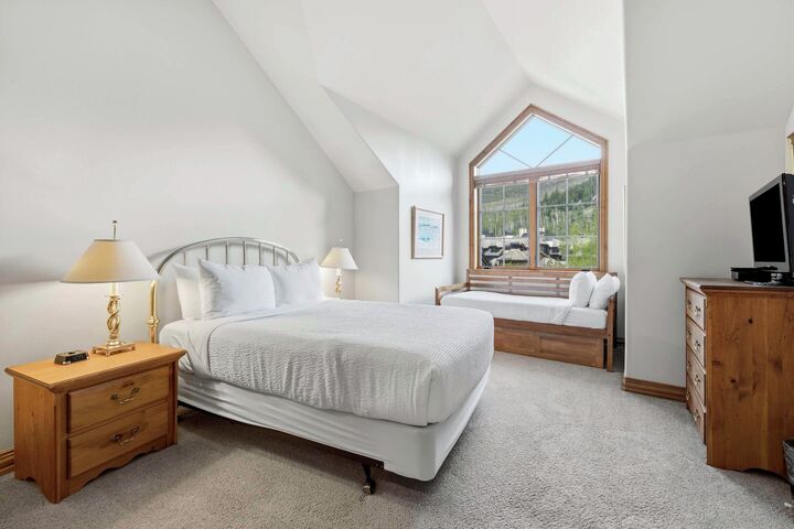 #407 - Bedroom