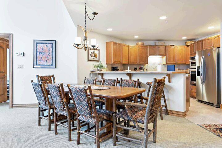 #407 - Dining Area