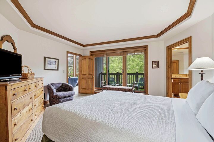#407 - Bedroom