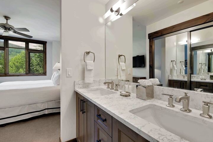 Master Ensuite Bathroom
