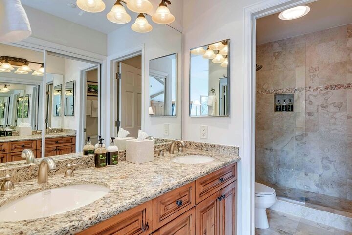 Master Ensuite Bathroom
