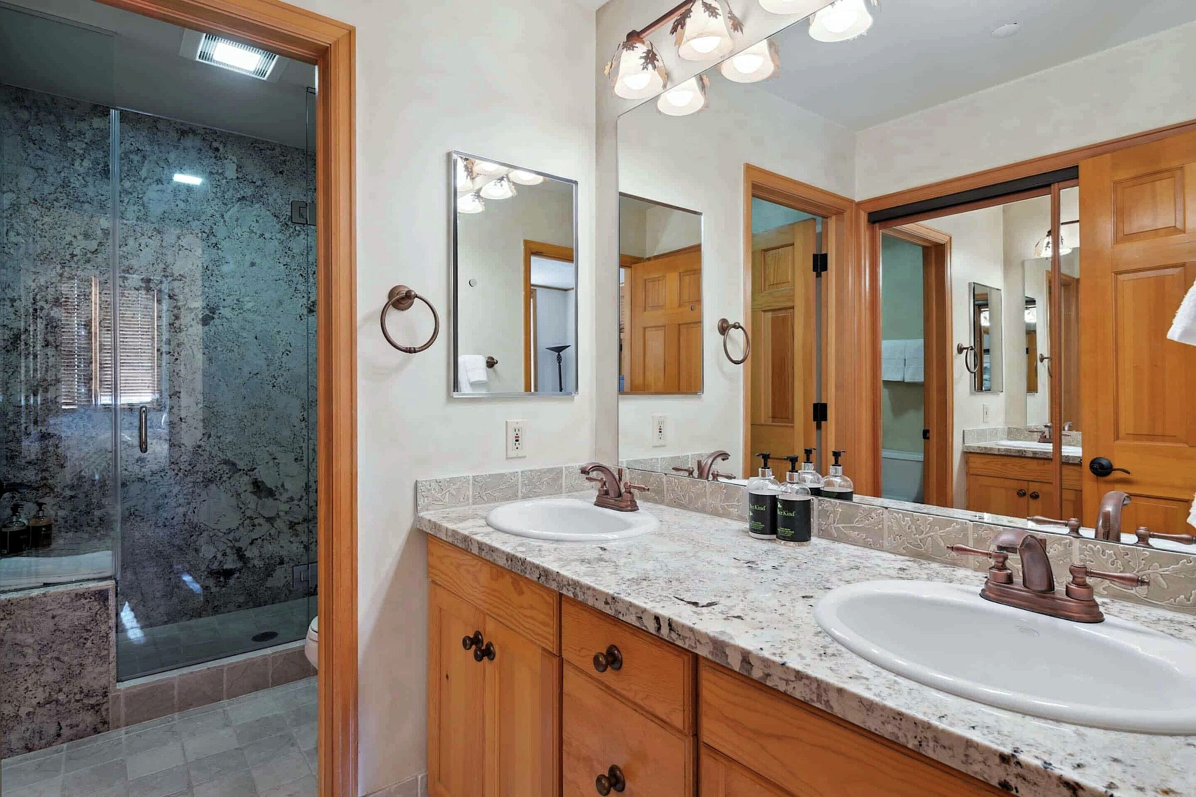 Master Ensuite Bathroom