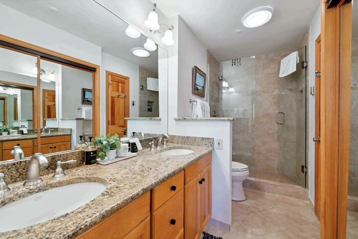 Master Ensuite Bathroom
