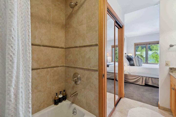 Ensuite Bathroom