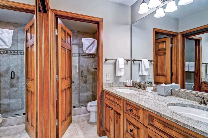Master Ensuite Bathroom