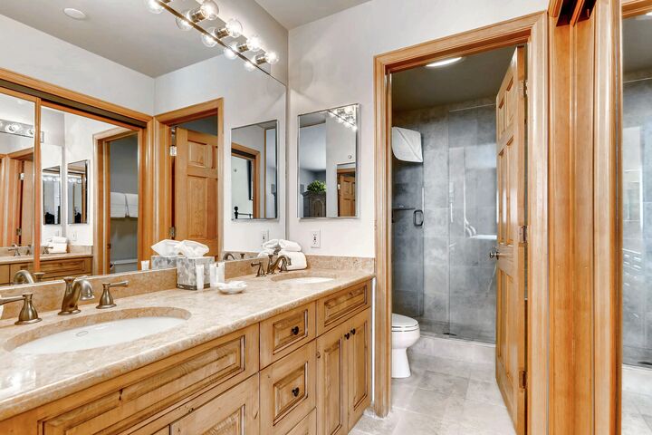 Master Ensuite Bathroom