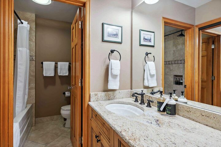 Ensuite Bathroom