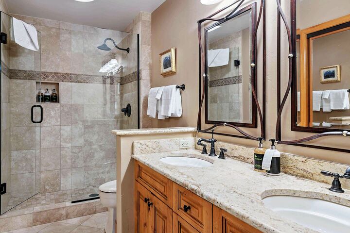 Master Ensuite Bathroom
