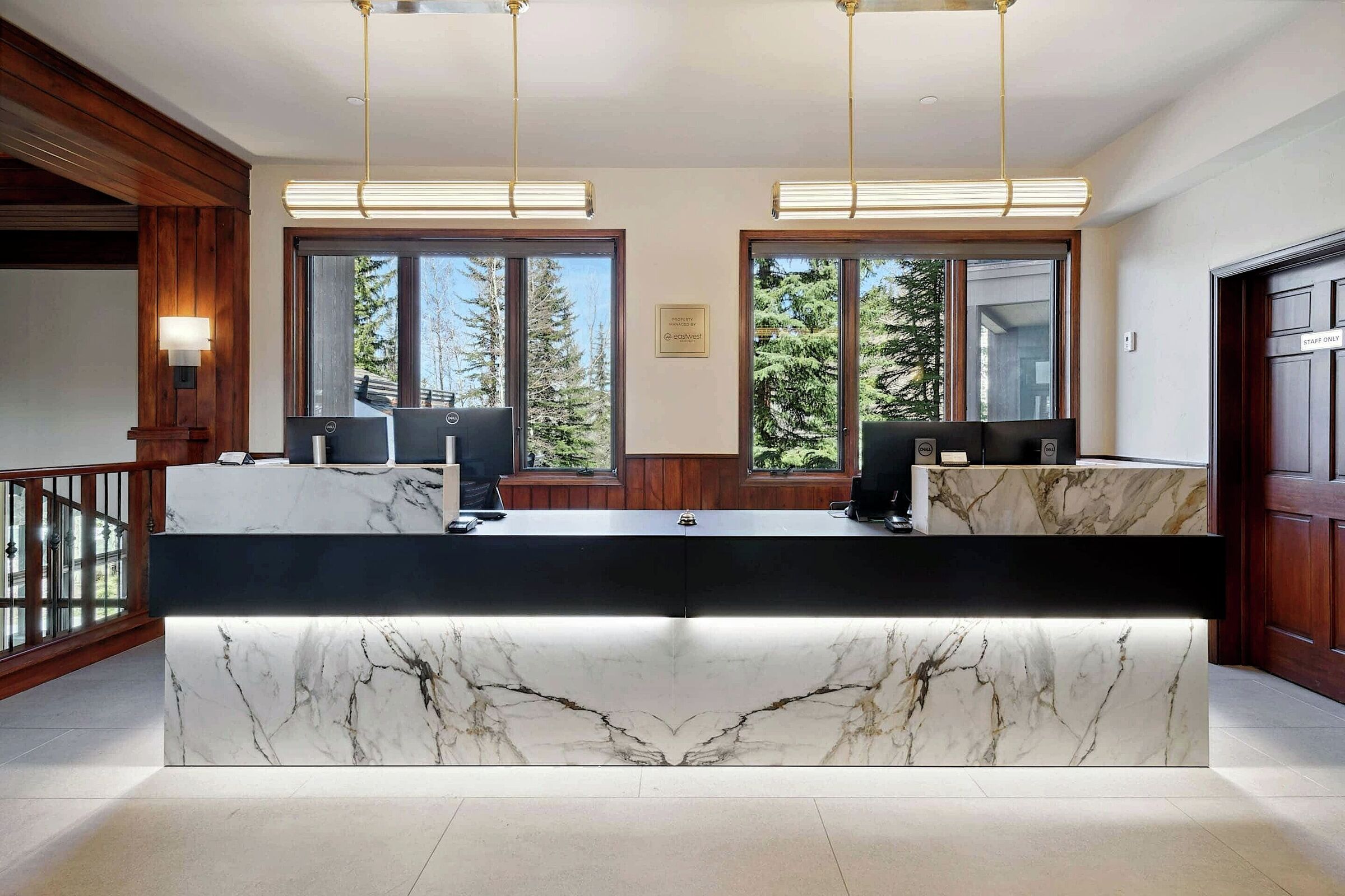 Reception Area - Highlands Lodge