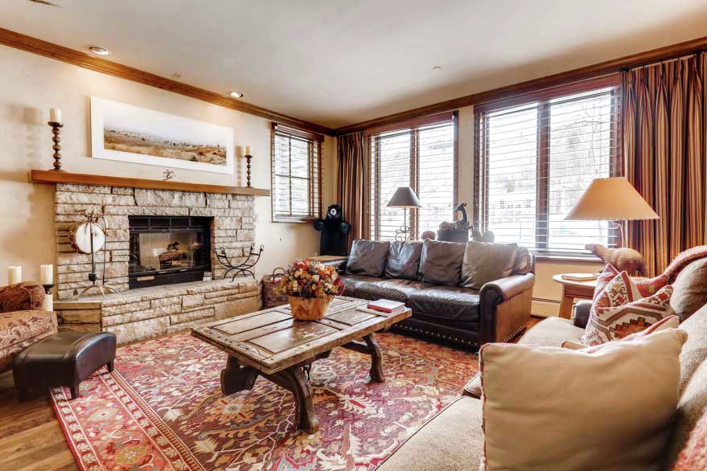 #200 - Living Area