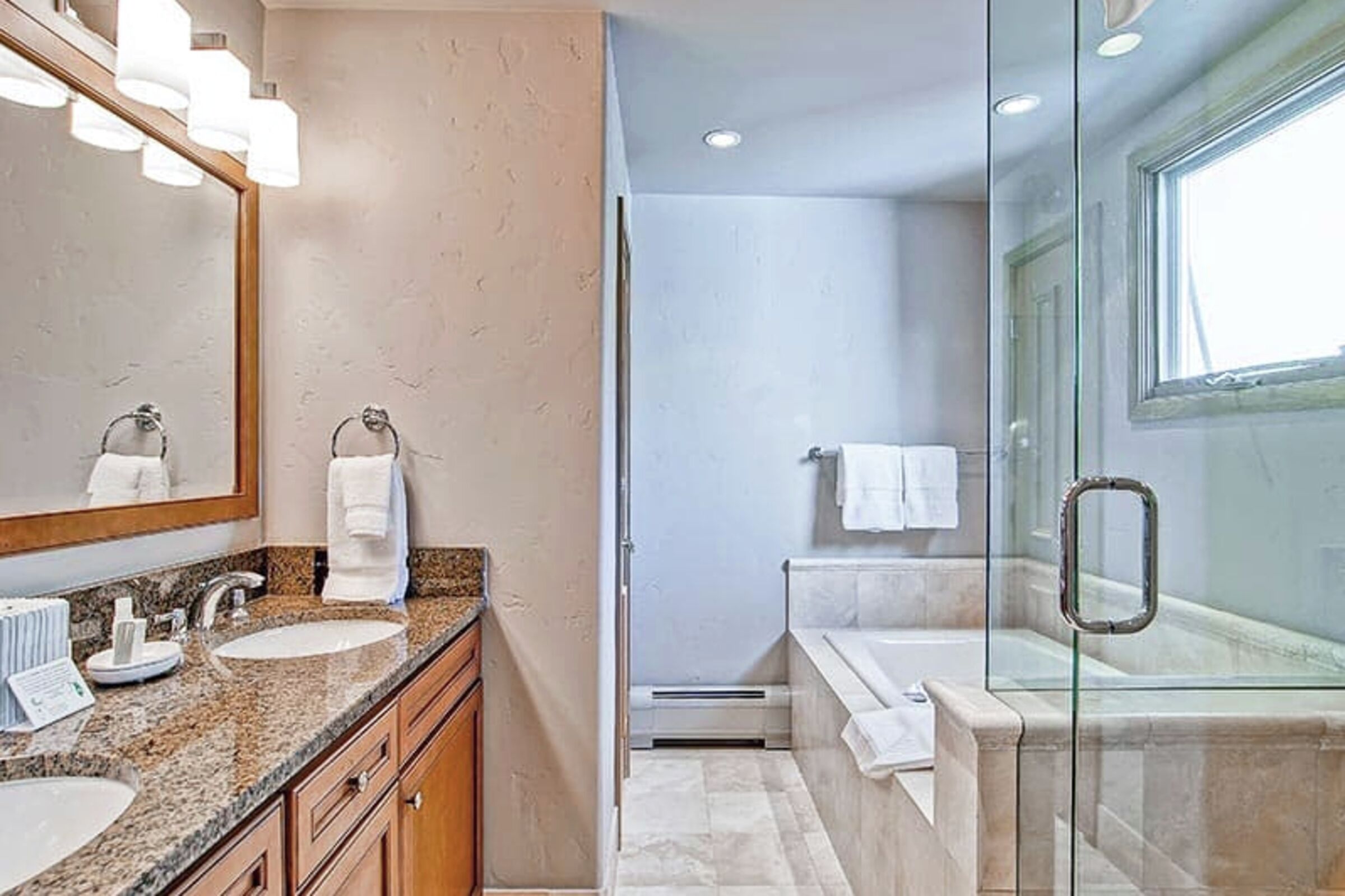 #507 - Master Ensuite Bathroom