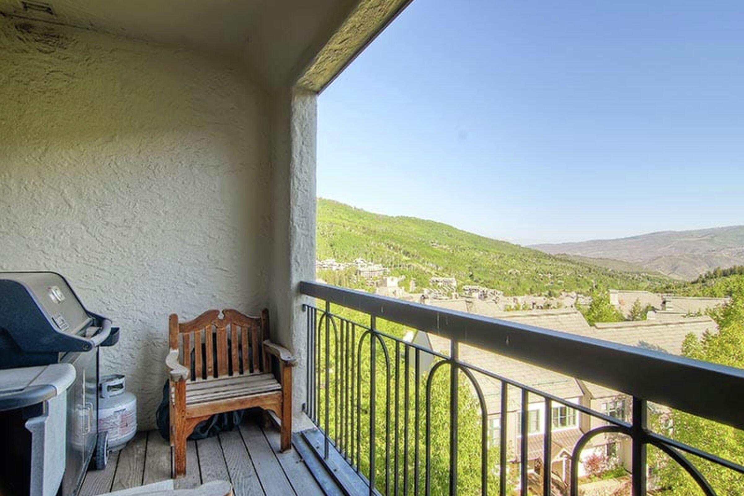 #507 - Balcony with BBQ