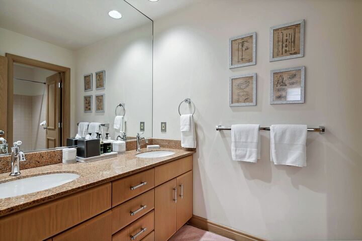 Ensuite Bathroom