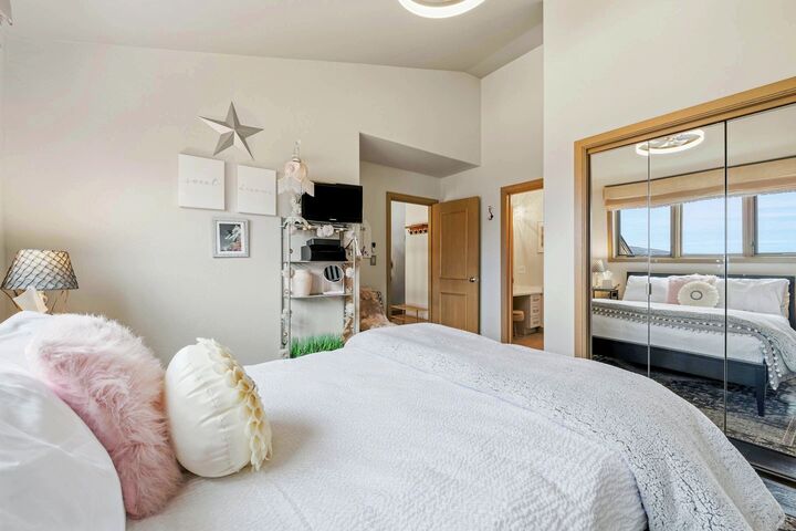#503 - Bedroom