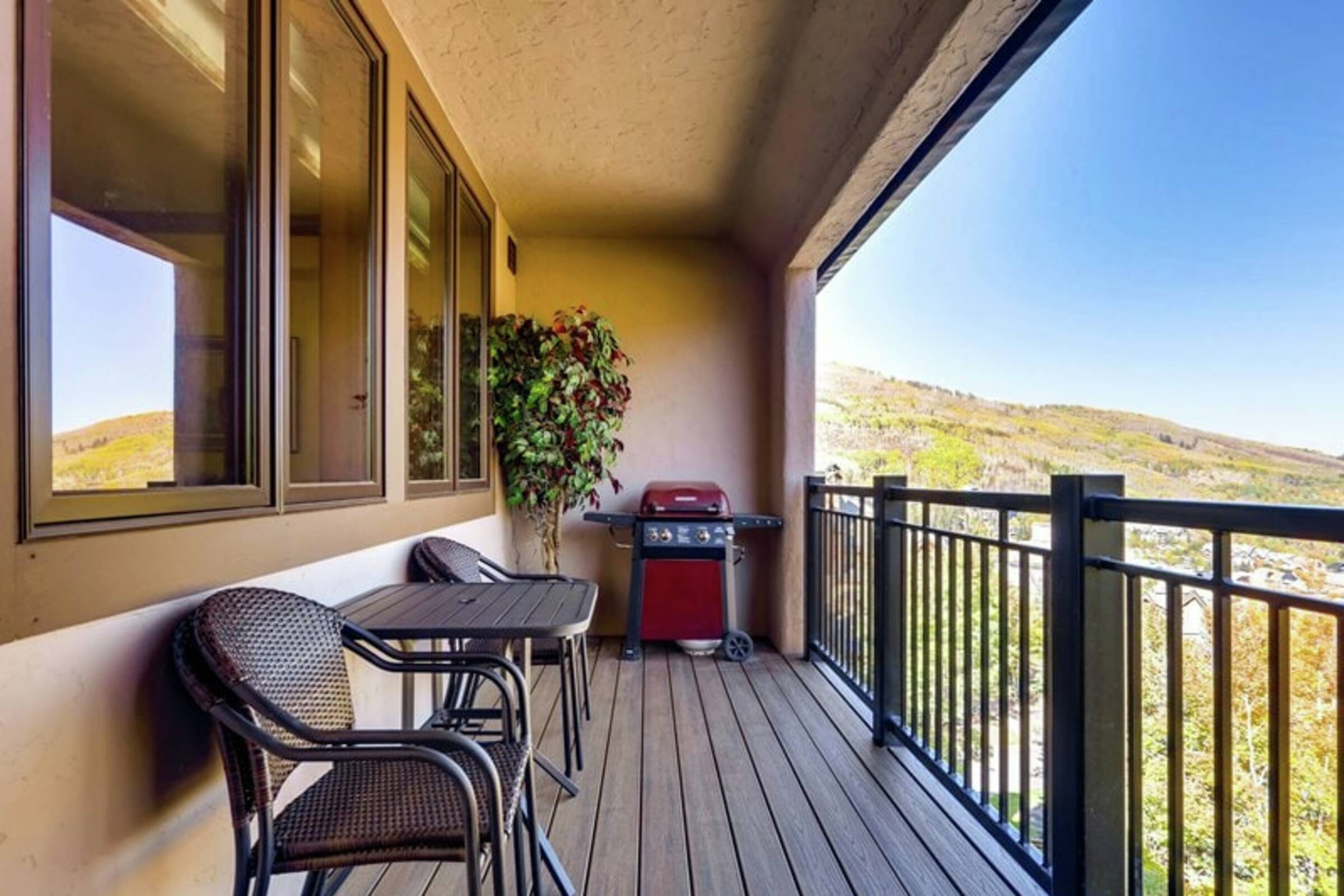 #509 - Balcony with BBQ