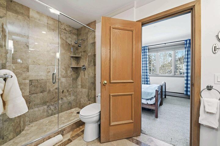 #222 - Ensuite Bathroom