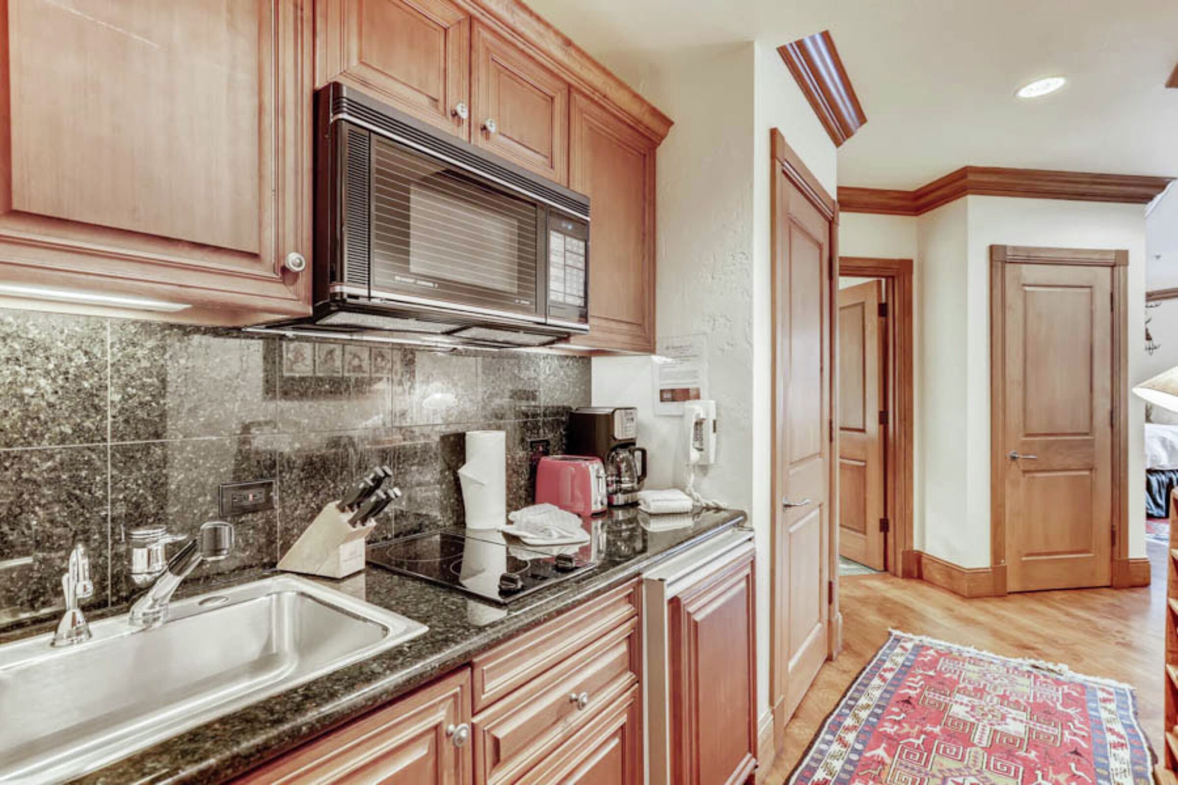 Studio Kitchenette