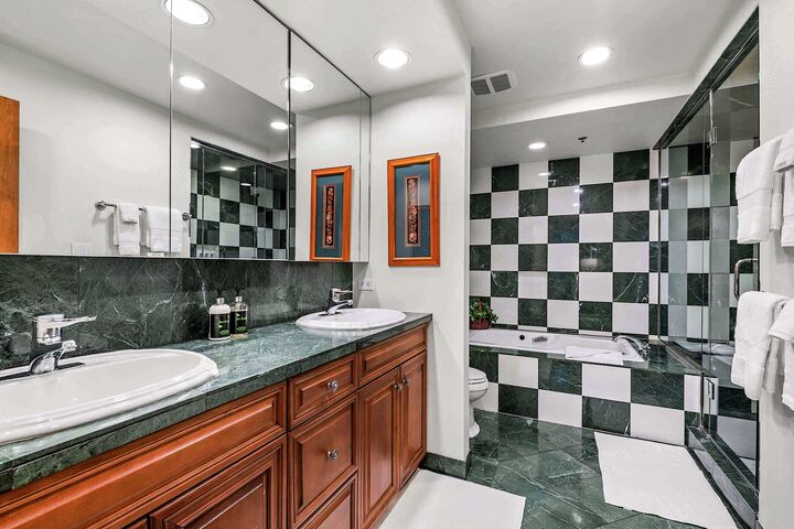 #102 - Ensuite Bathroom