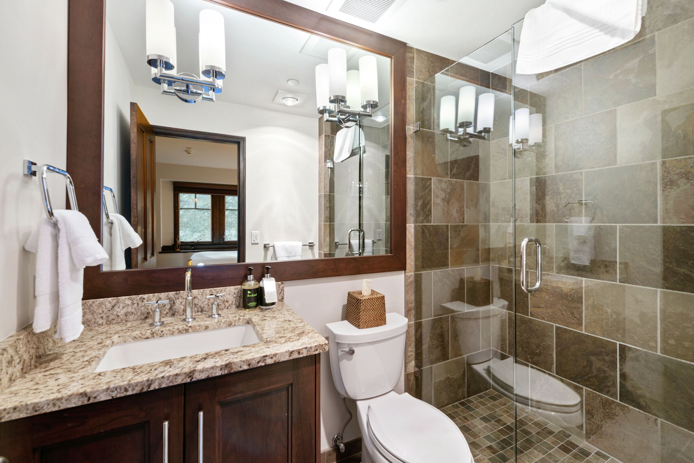 #A1 - Ensuite Bathroom