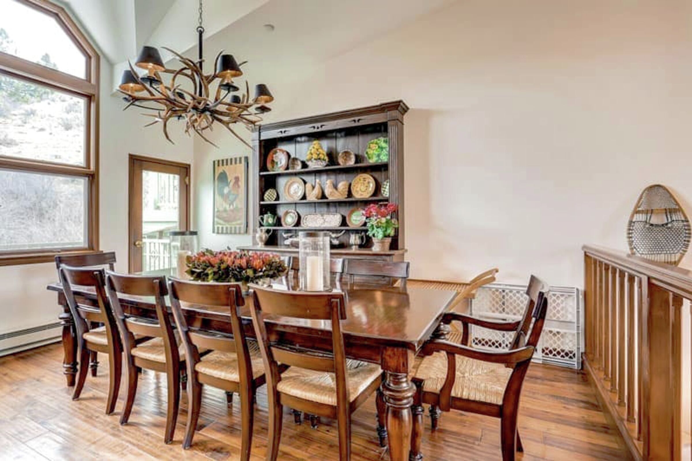#P2 - Dining Area