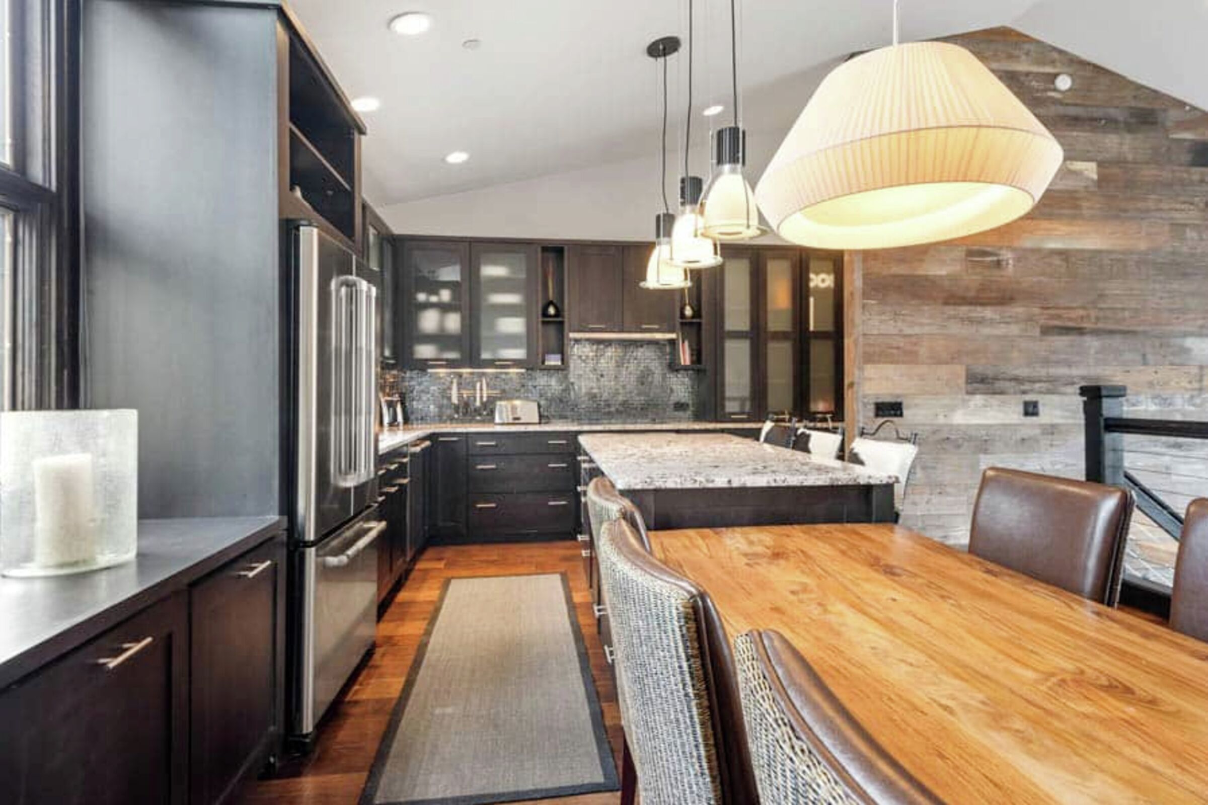 Dining Room & Kitchen