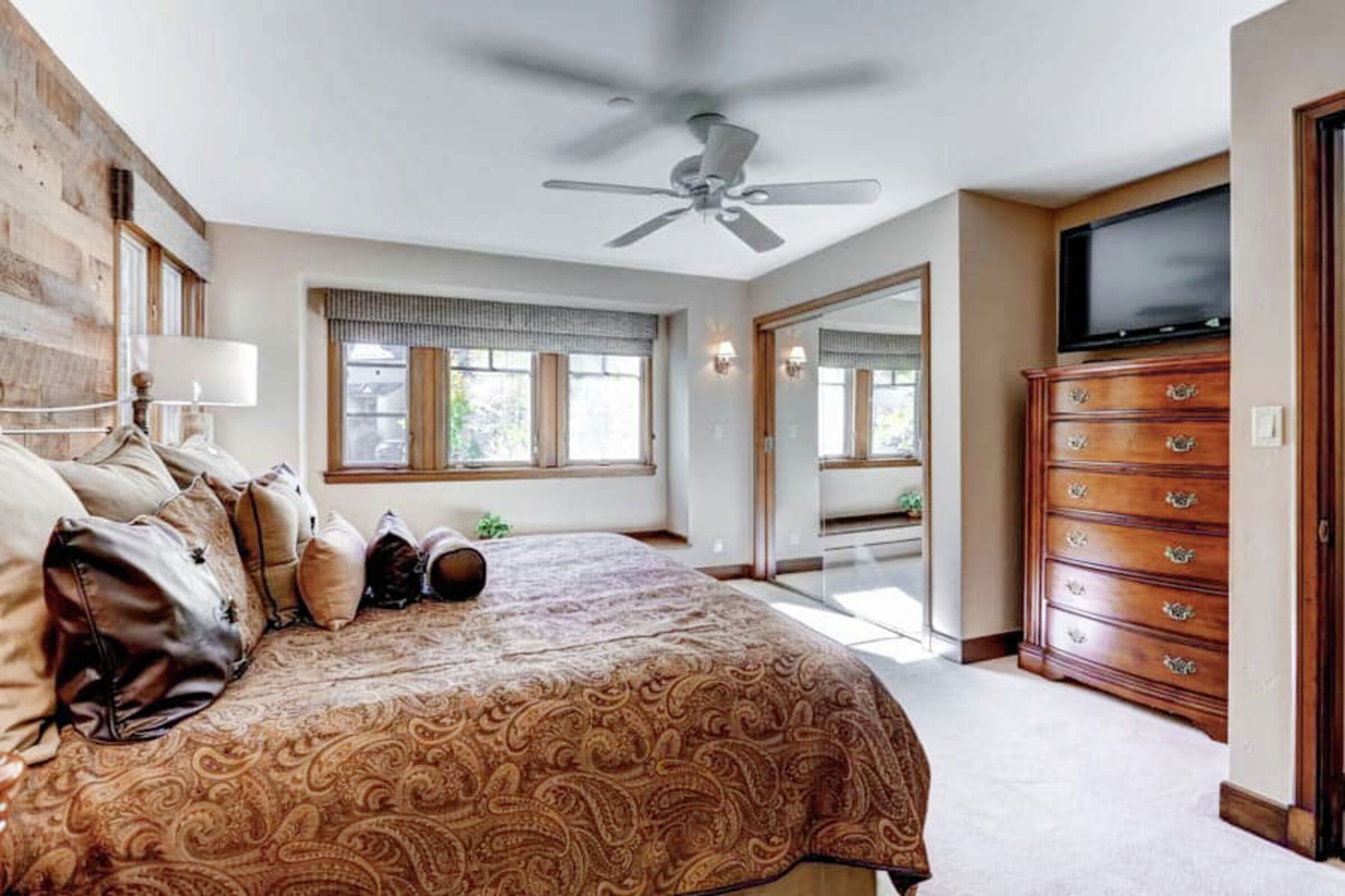 #N5 - Master Bedroom