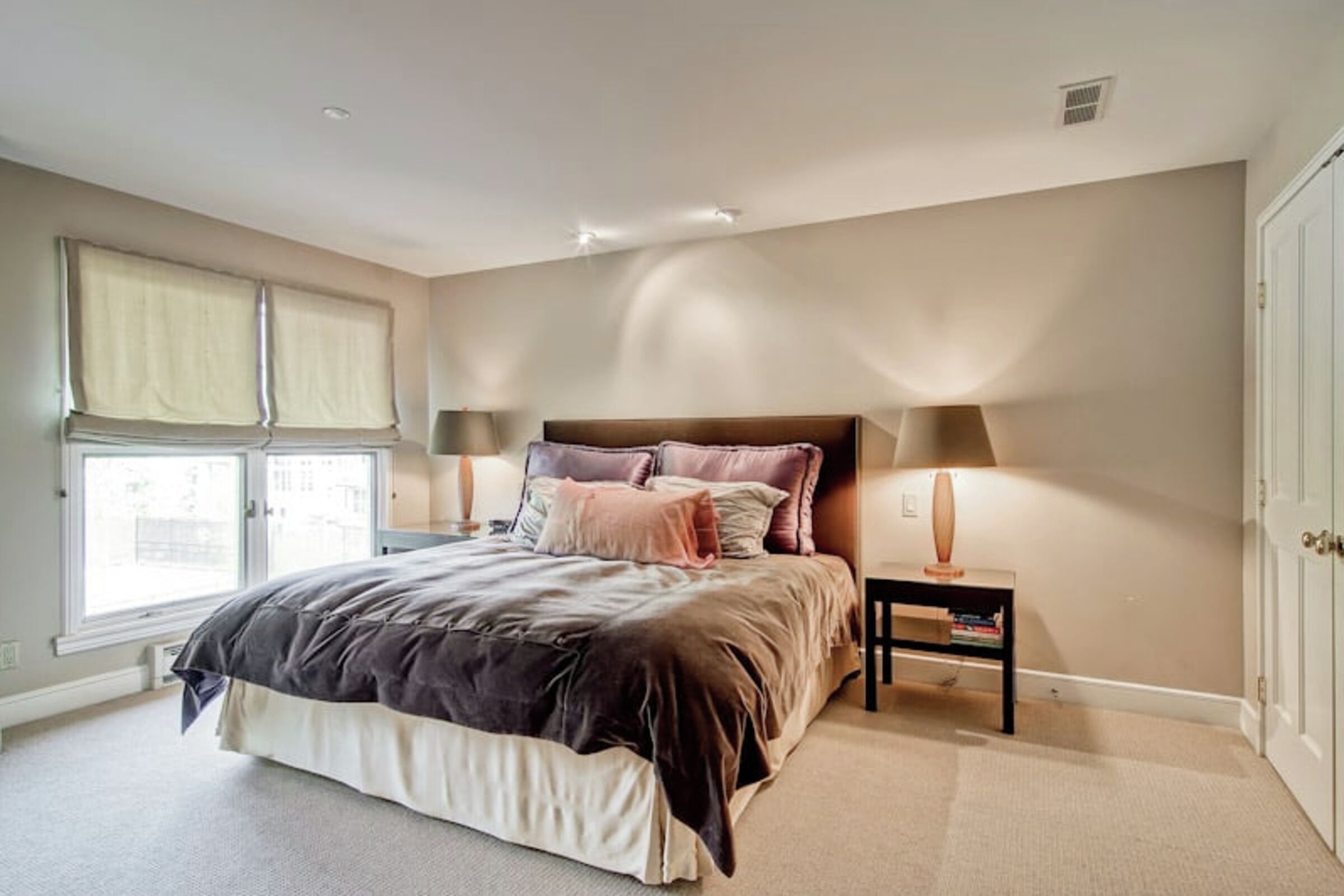#R4 - Master Bedroom