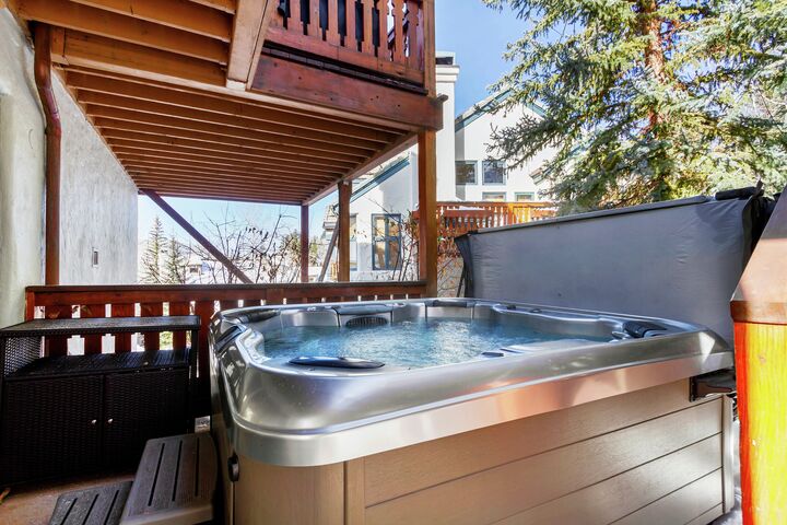 #B1 - Balcony with Hot Tub