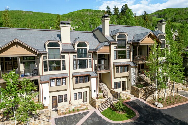 Meadows Townhomes
