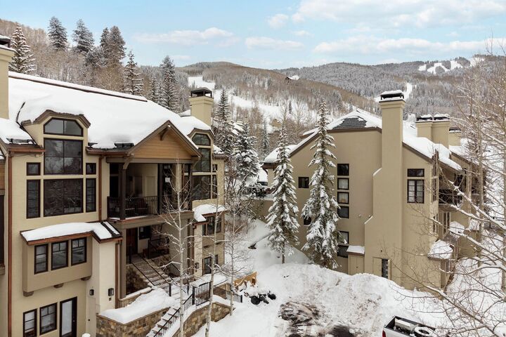 Meadows Townhomes