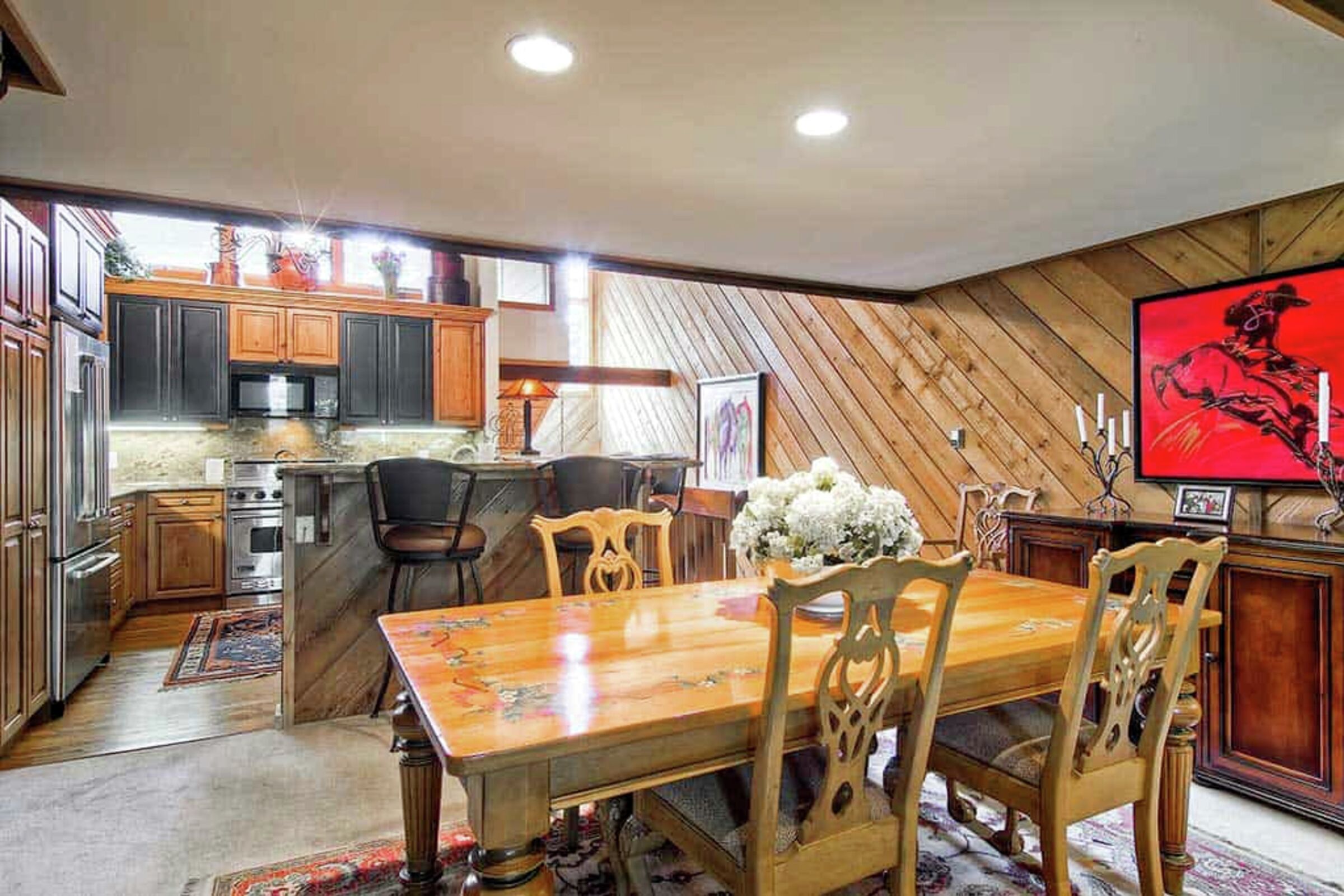 #115 - Dining Area