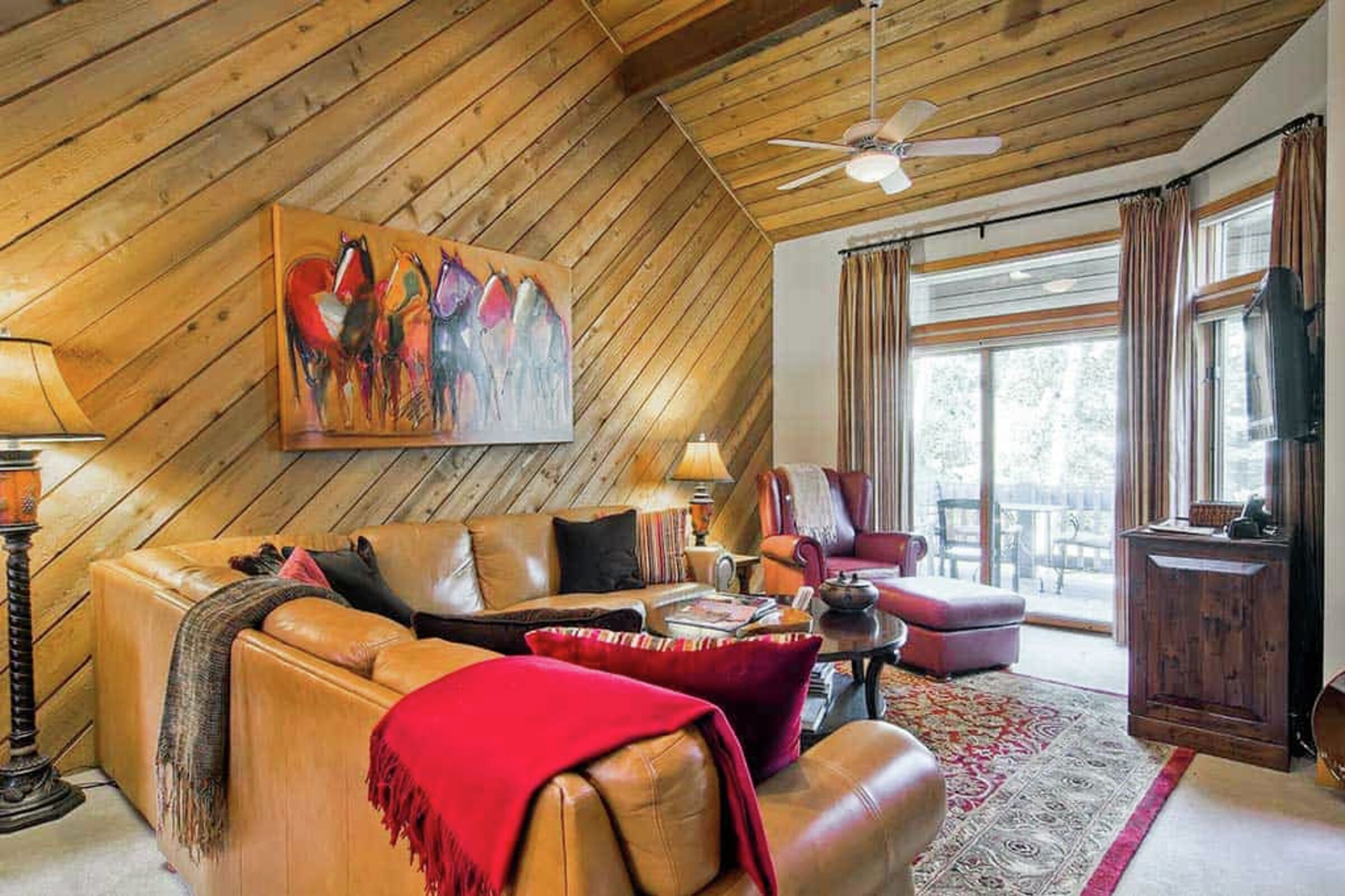 #115 - Living Area